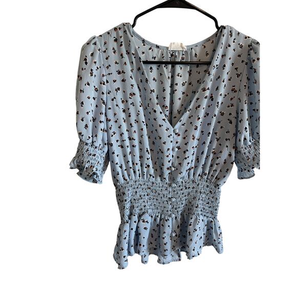 Sienna Sky Women's Medium Blue Floral Short Sleeve V-Neck Peplum Shaping Blouse - Picture 3 of 9